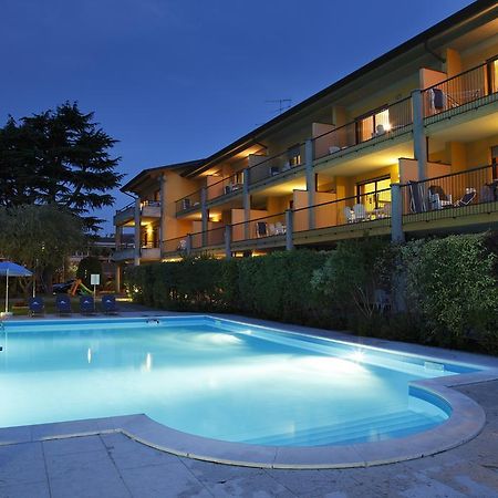 Residence Spiaggia D'Oro Desenzano del Garda Luaran gambar