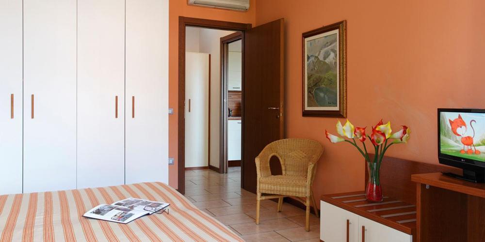 Residence Spiaggia D'Oro Desenzano del Garda Luaran gambar