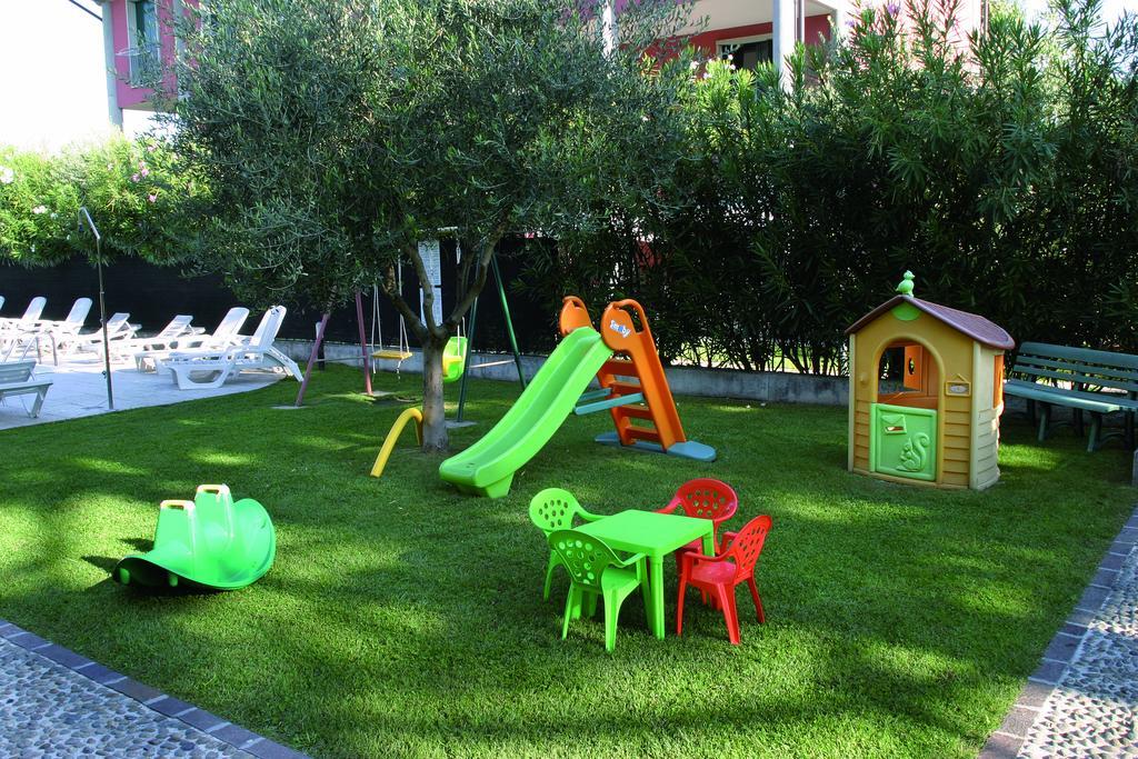Residence Spiaggia D'Oro Desenzano del Garda Luaran gambar