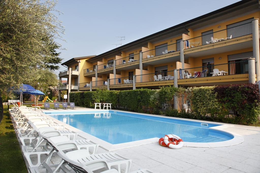 Residence Spiaggia D'Oro Desenzano del Garda Luaran gambar