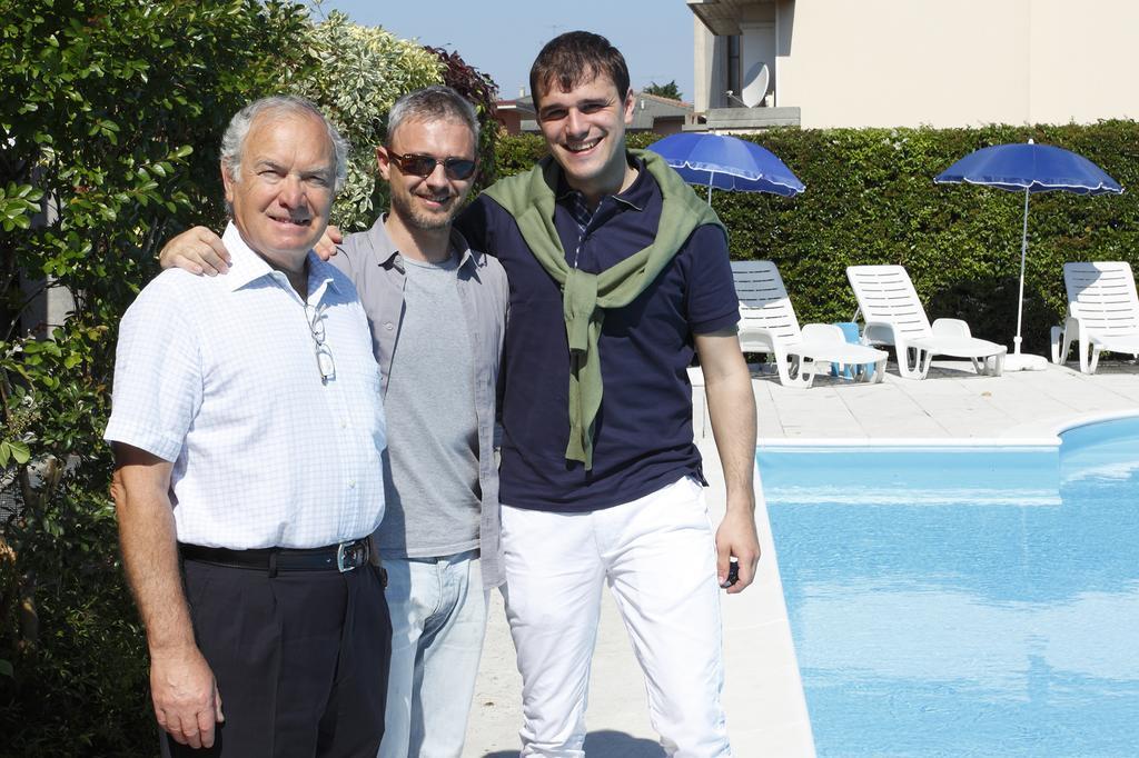 Residence Spiaggia D'Oro Desenzano del Garda Luaran gambar